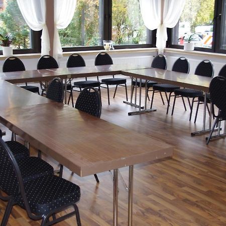 Hotel Garbsener Schweiz Esterno foto